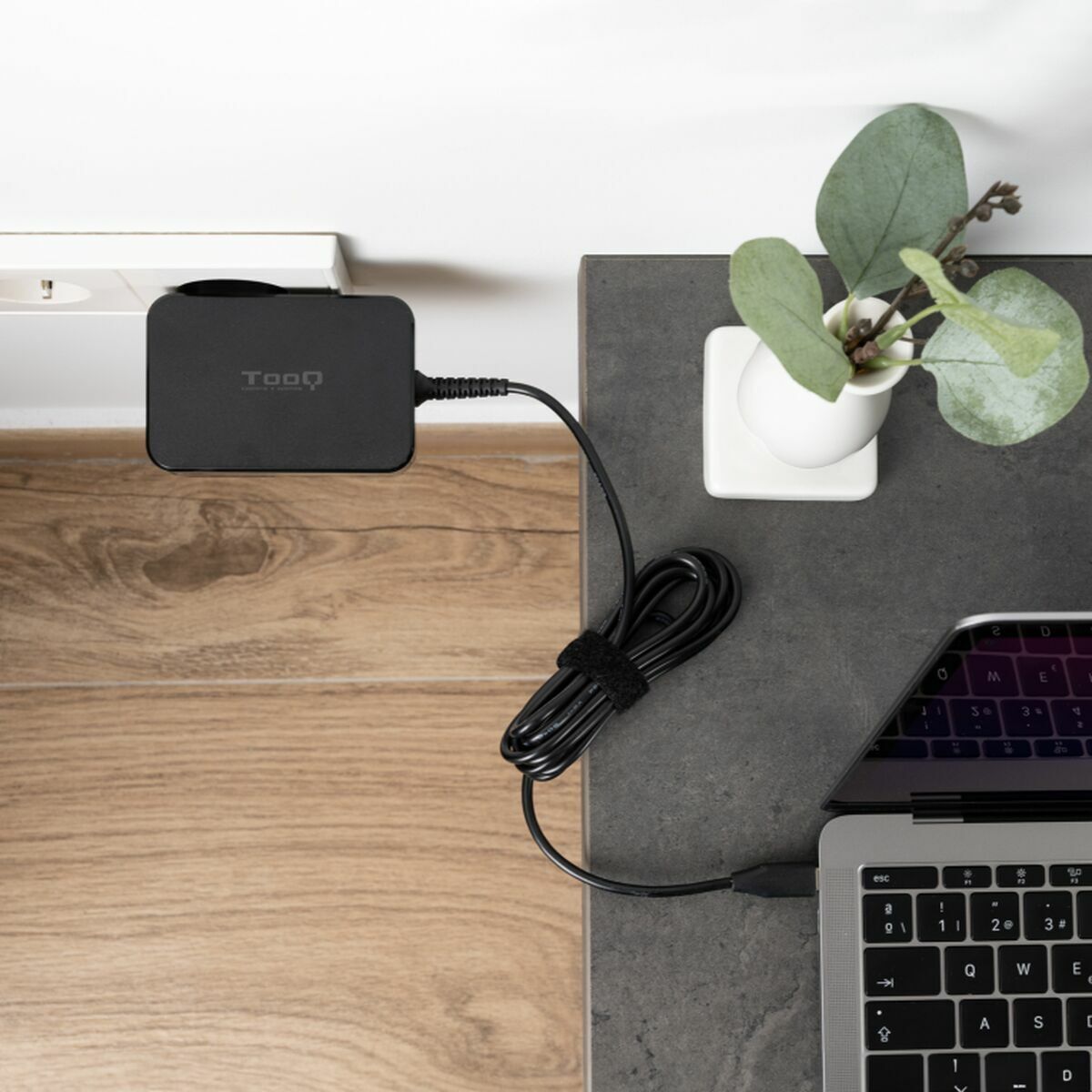 Laptop Charger TooQ GAN USB-C PD 100W 100 W